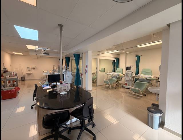 217M² MEDICAL SUITE TO LET IN GLENASHLEY